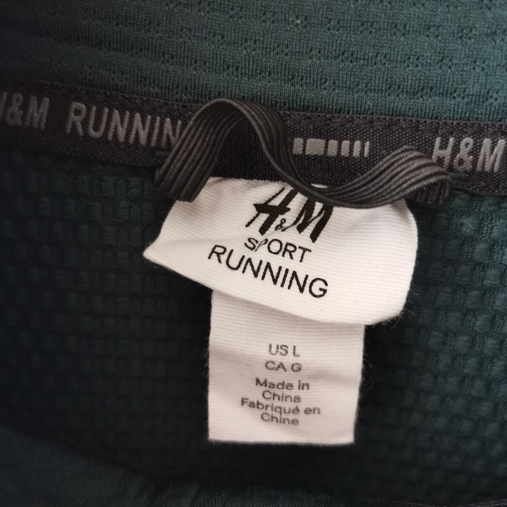 H&M Regular Fit Running Jacket (L) - image 4